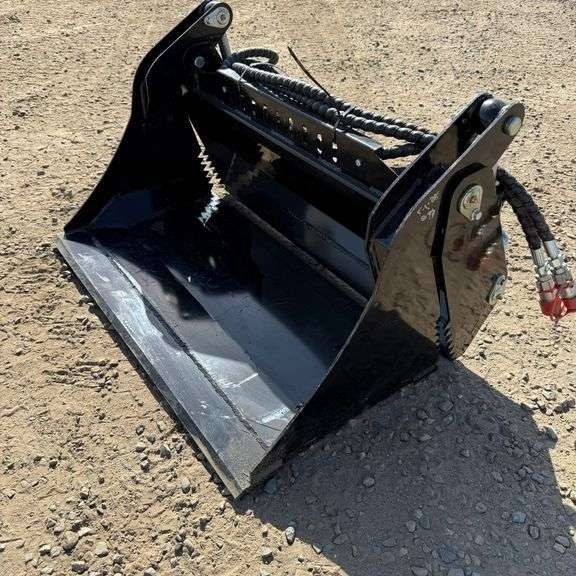 Mini Skid-Steer 4-in-1 Bucket (New/Unused) (A59225)