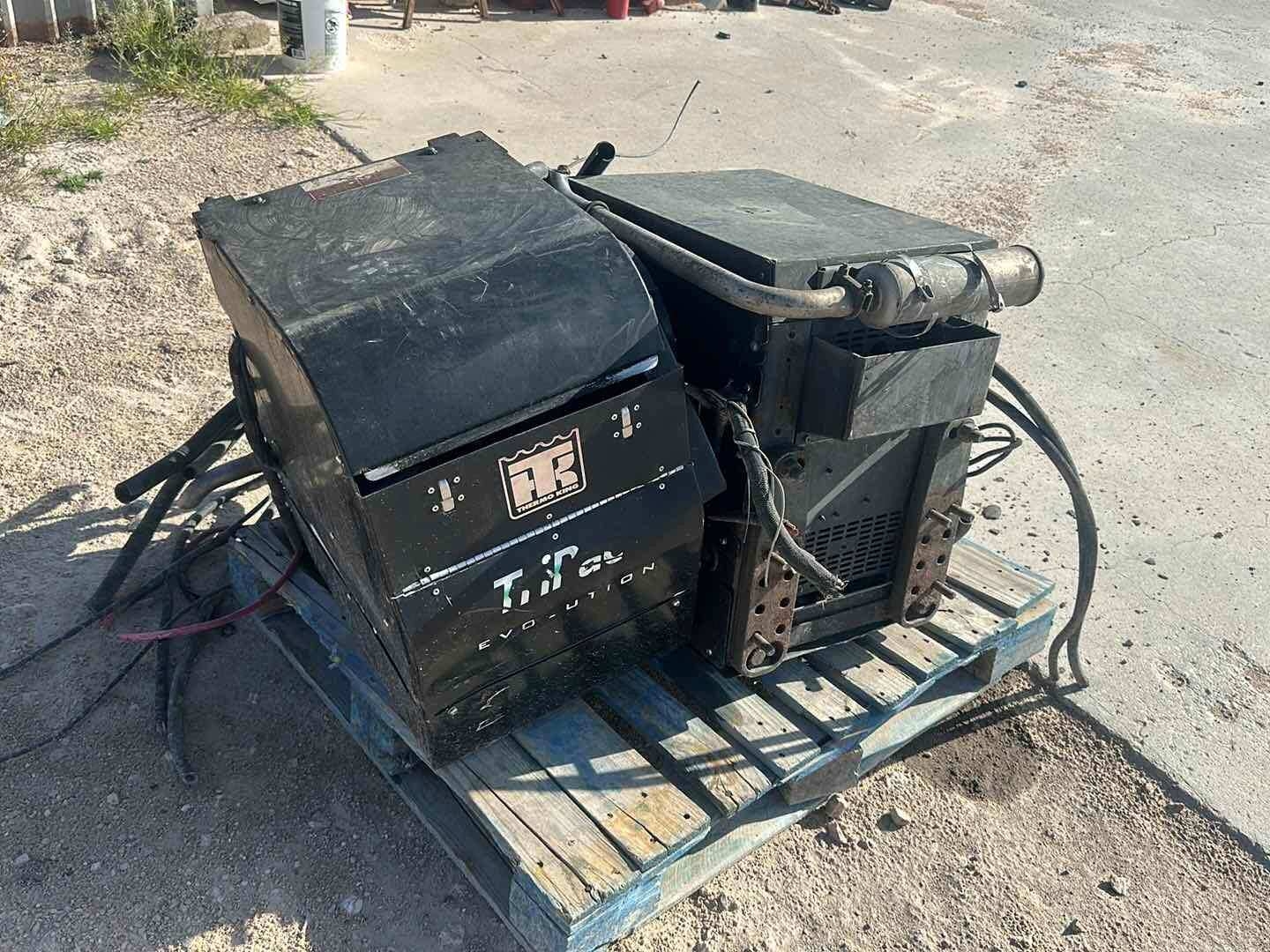 PALLET OF (2) TRIPAC THERMOKING UNITS (A50854)