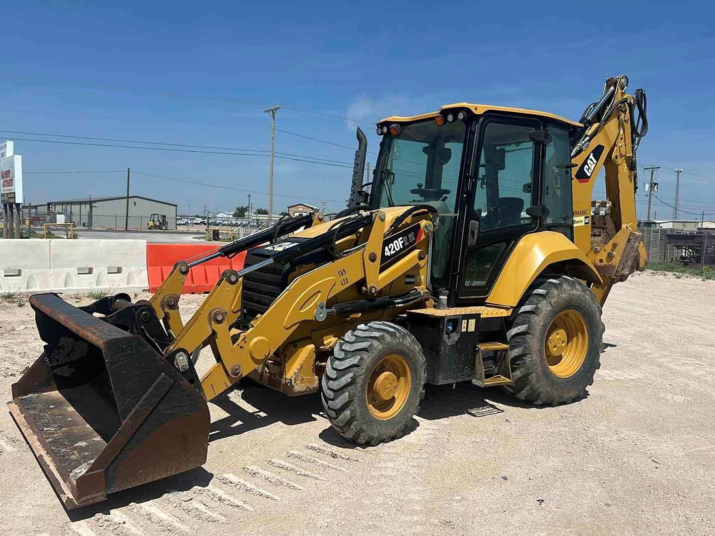CAT 420F2 IT (A50854)