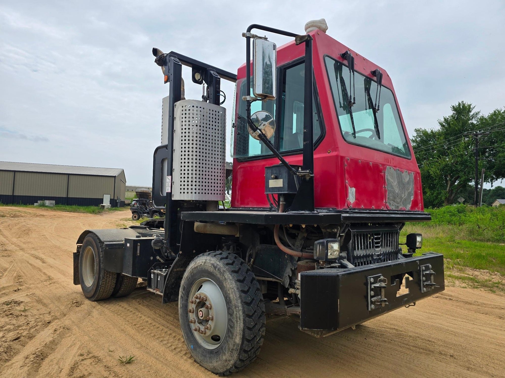 2019 Tico Yard Spotter Truck - Cummins Diesel, Allison Auto, Hydraulic Air Fifth Wheel, Cab w AC (A52748)