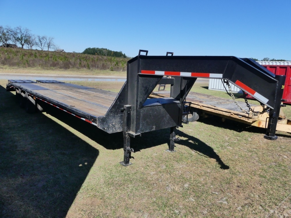 2024 Trailer World 96" x 25' Trailer (A56469)