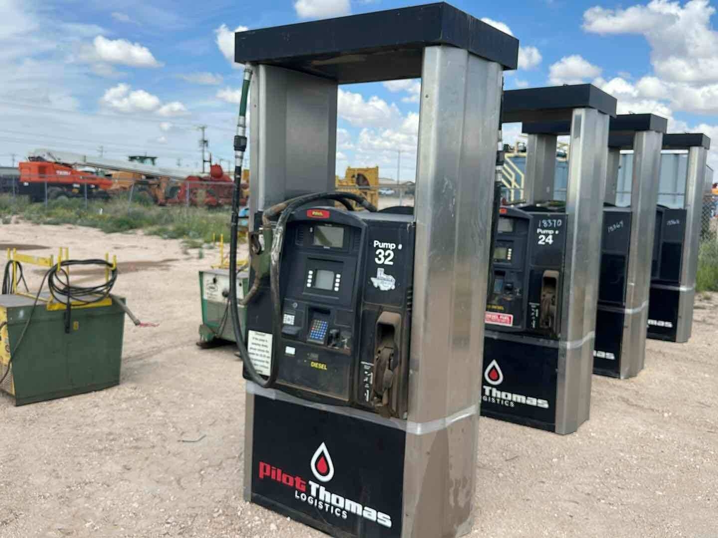 FUEL PUMP W/NOZZLE (A58216)