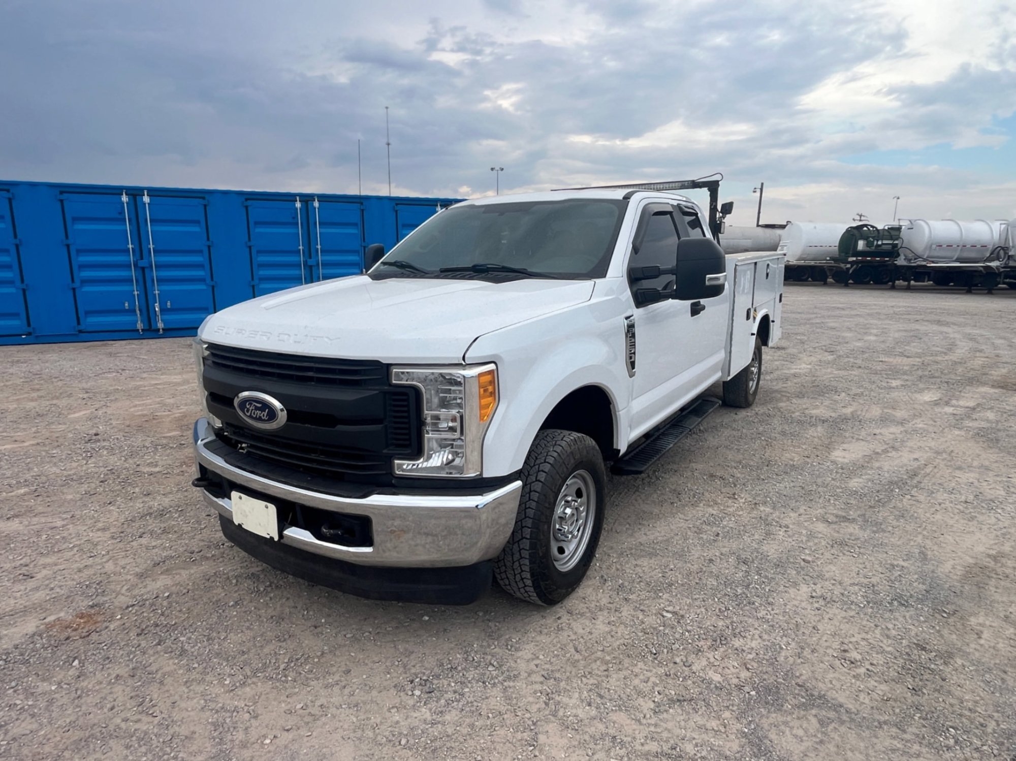 2017 FORD F250 SUPER DUTY EXT CAB SERVICE TRUCK (A53843)