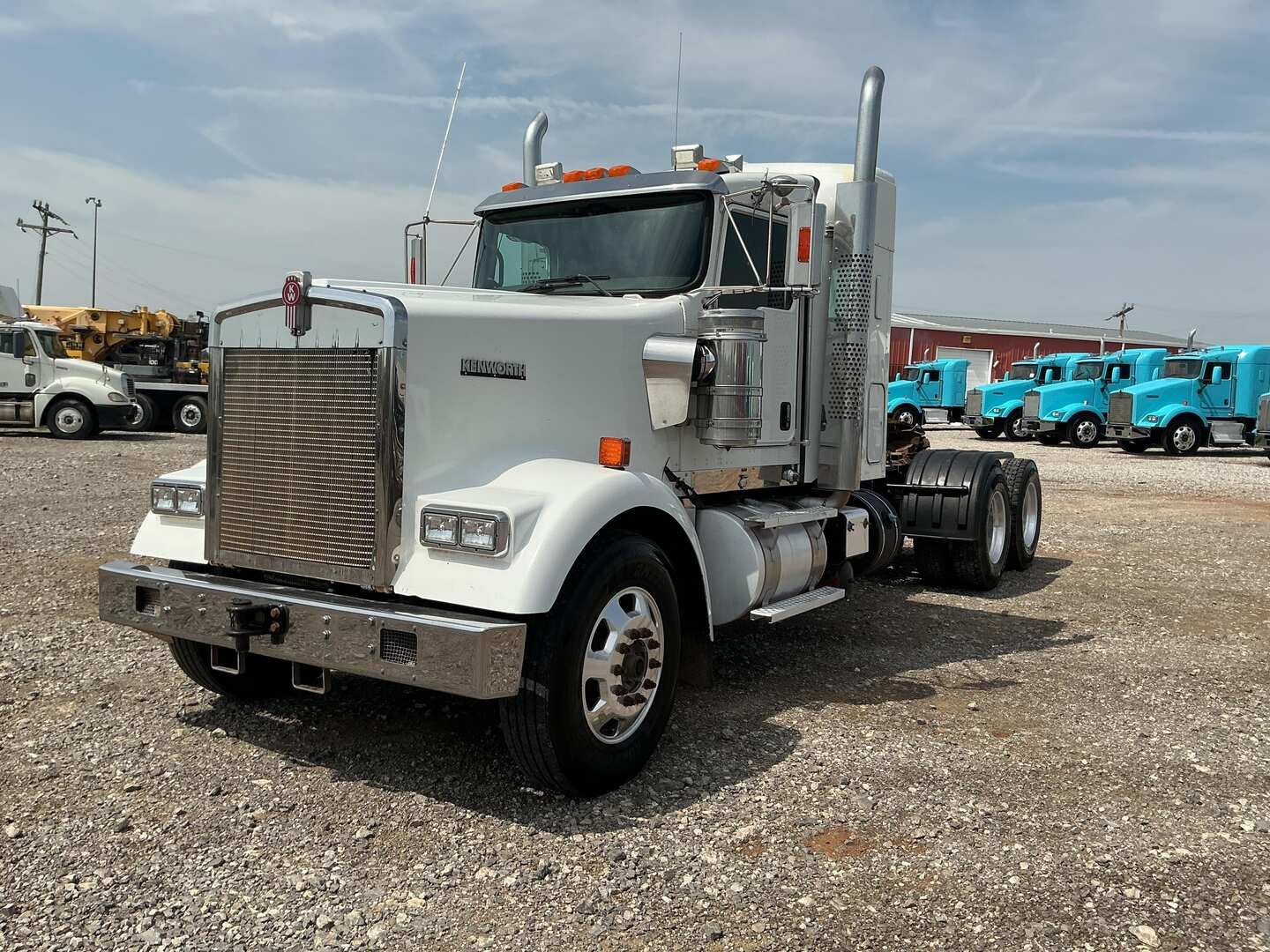 2014 KENWORTH W900 MID-ROOF SLEEPER (A50854)