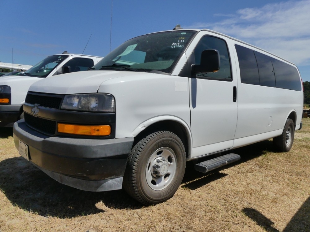 2019 Chevrolet Express (A50123)