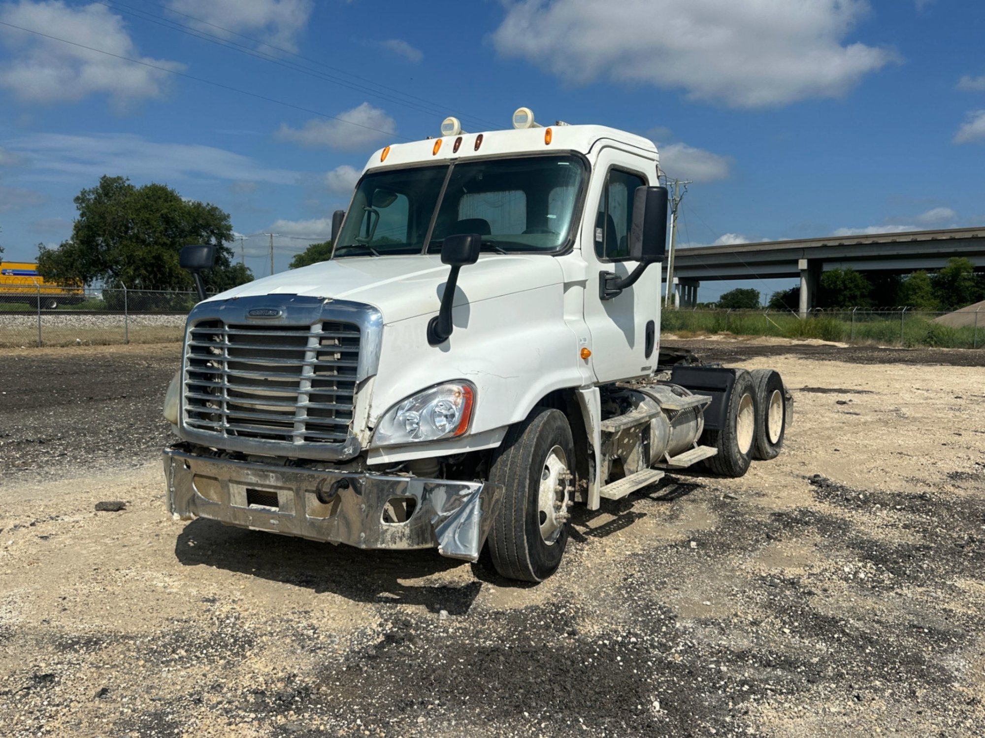 2012 FREIGHTLINER CASCADIA (A50854)