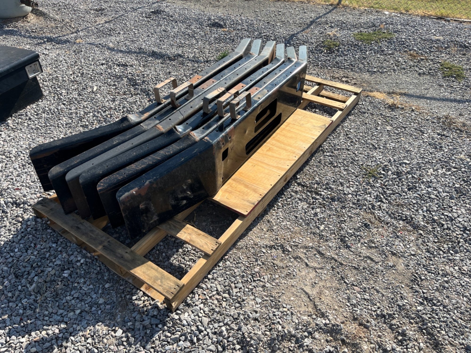6 STEEL KENWORTH T800 BUMPERS (A52472)