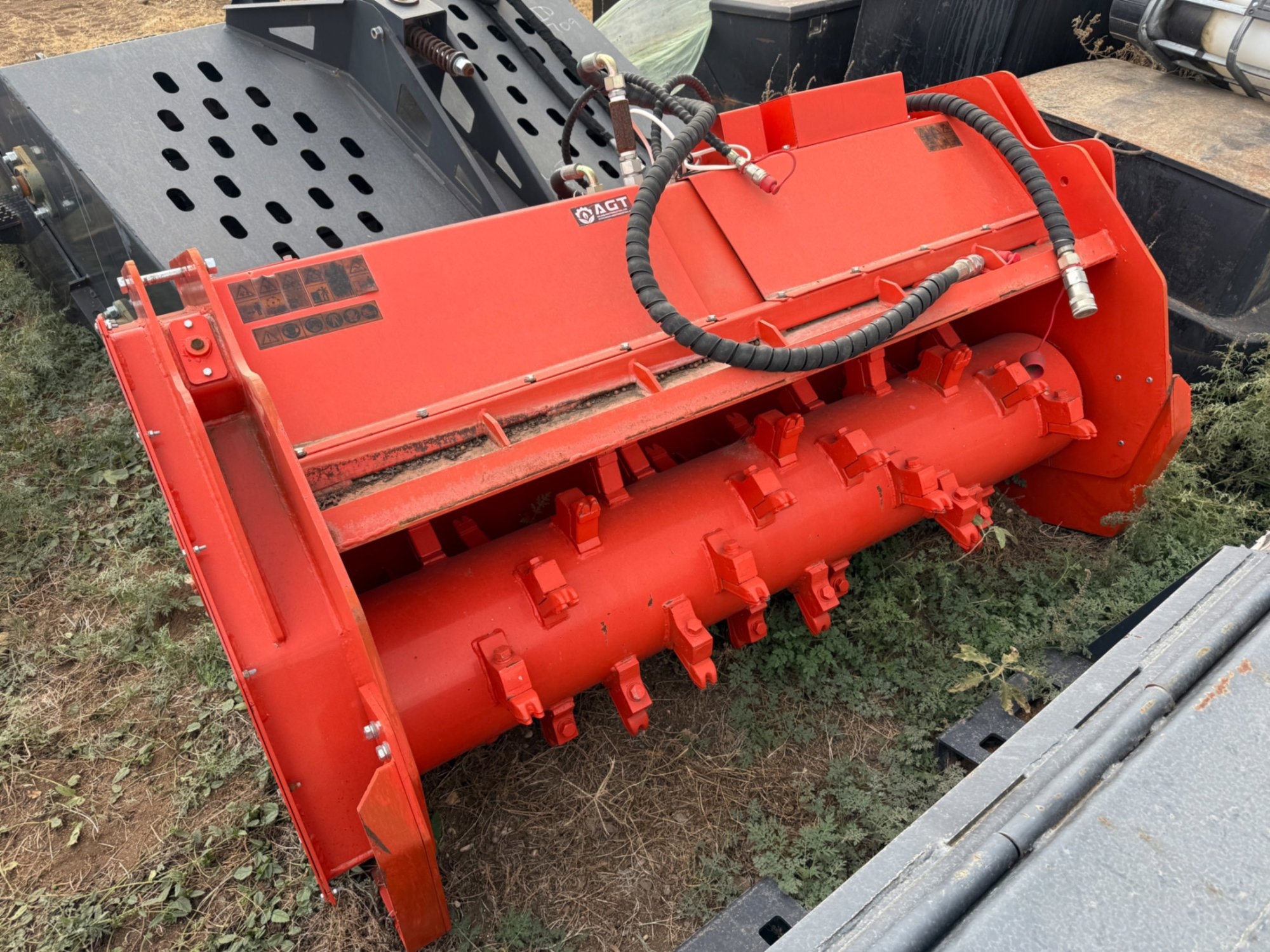 SKID STEER ATTACHMENT MULCHER (A58216)