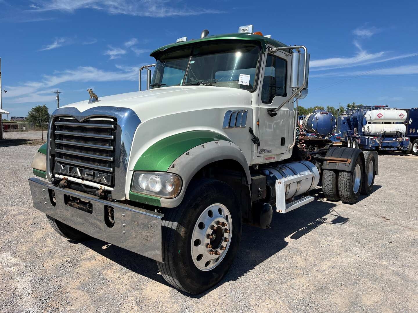 2014 MACK GU713 DAYCAB (A53843)