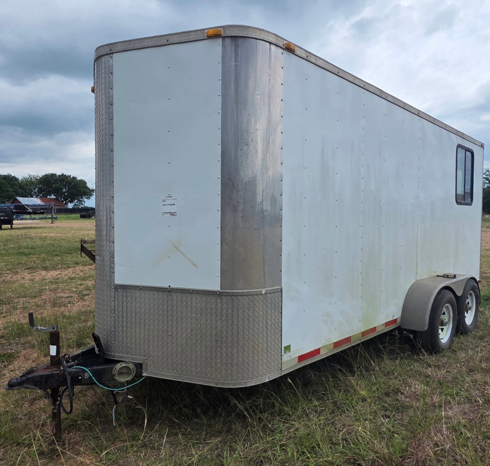 2013 ARISING INDUSTRIES ENCLOSED TRAILER (A47001)