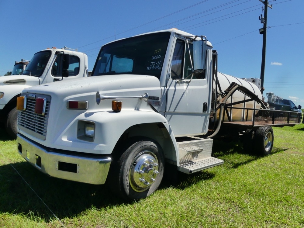2000 Freightliner FL 60 (A50120)