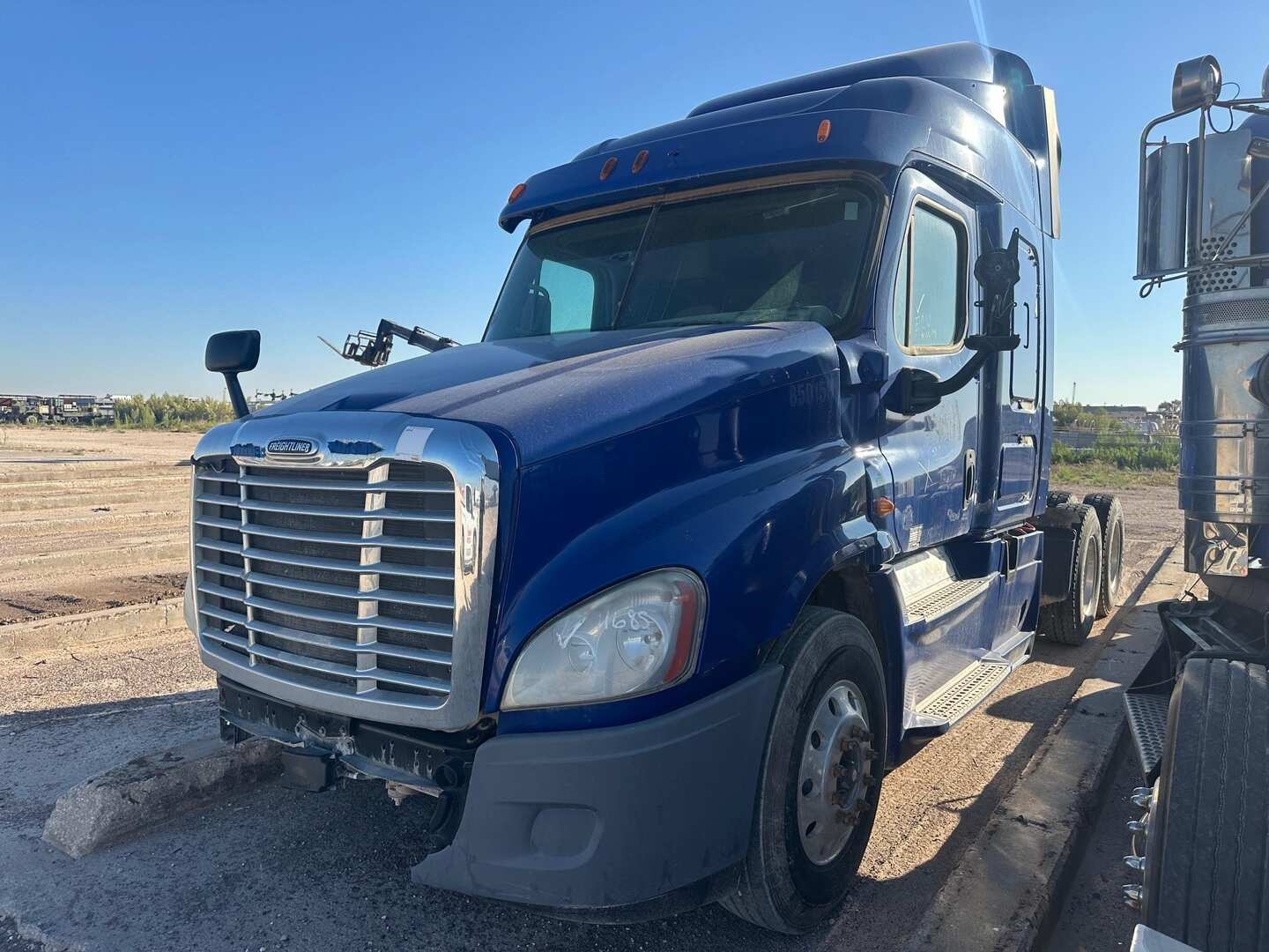 2015 FREIGHTLINER CASCADIA (A53843)