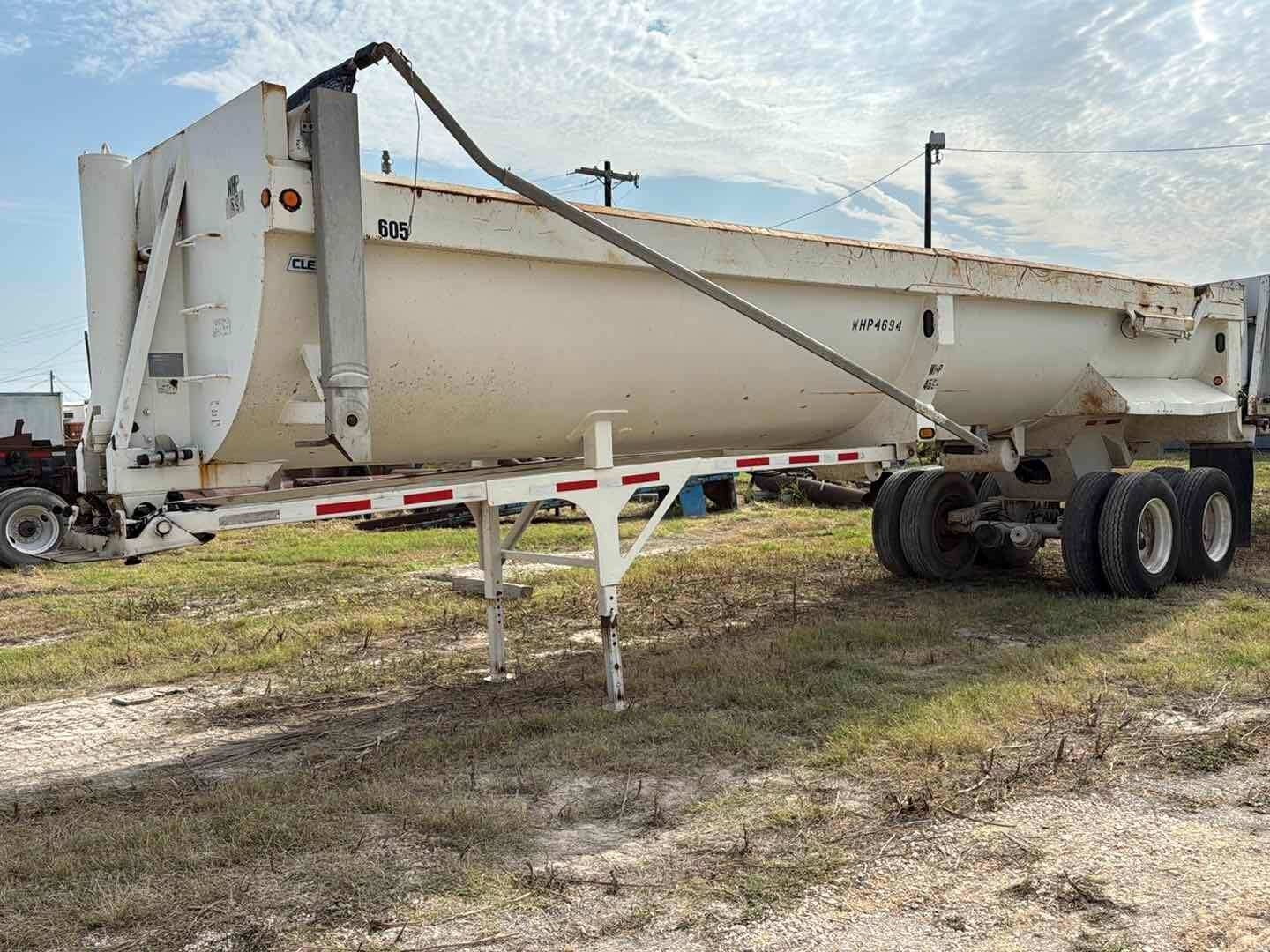 2005 CLEMENT INDUSTRIES END DUMP (A47001)