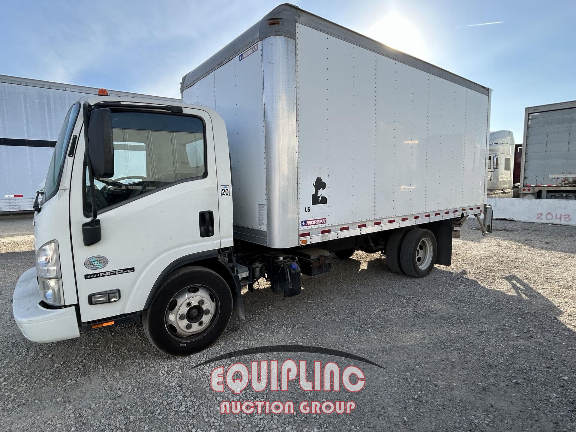 2018 ISUZU NPR 16FT BOX TRUCK (A58017)