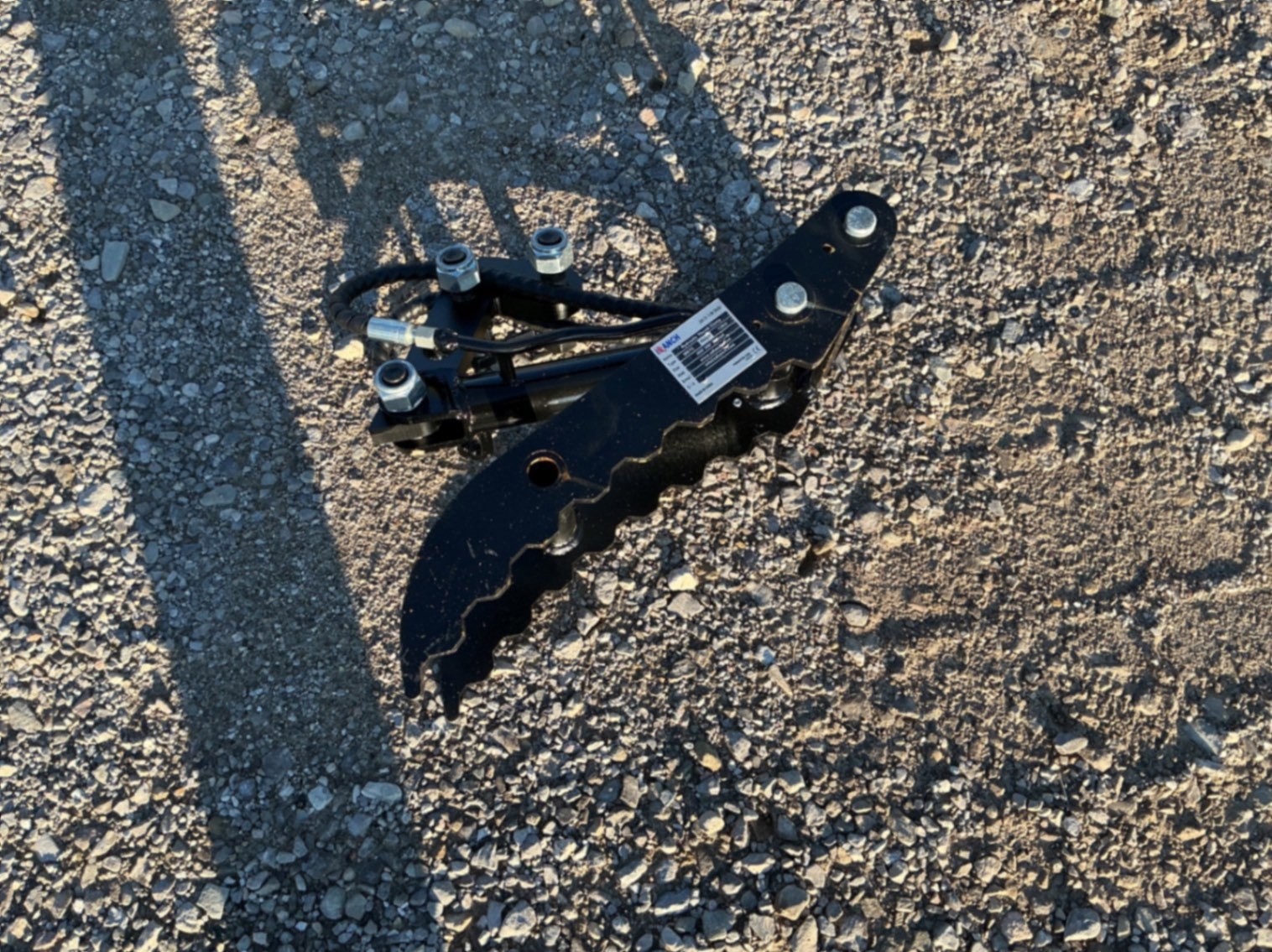 HYDRAULIC THUMB CLAMP FOR MINI EXCAVATOR (A58214)