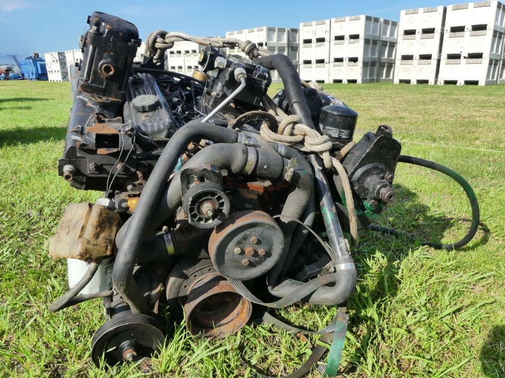 V8 Mercruiser Boat Motor (A50121)