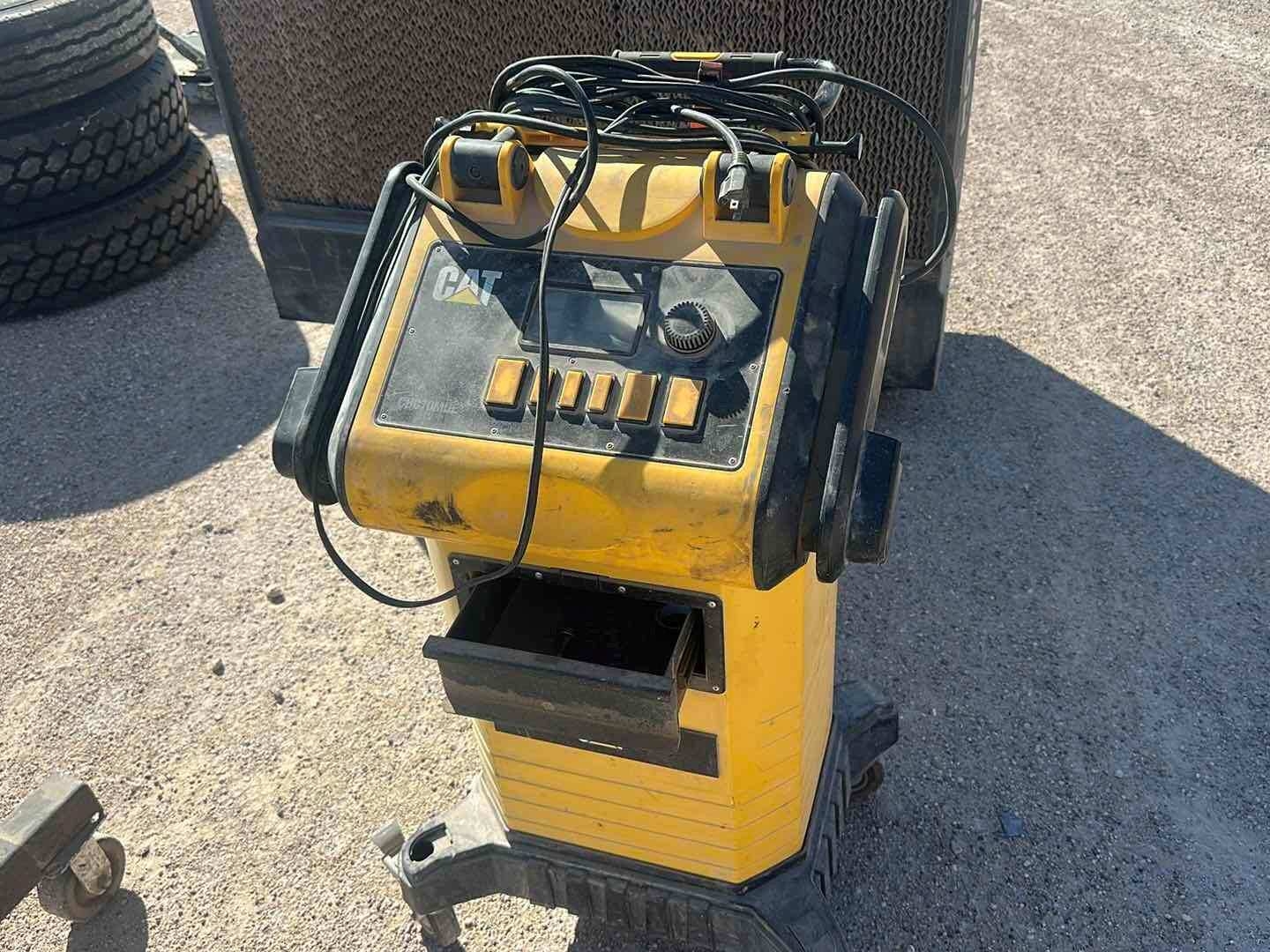 CAT JUMP BOX (A53843)