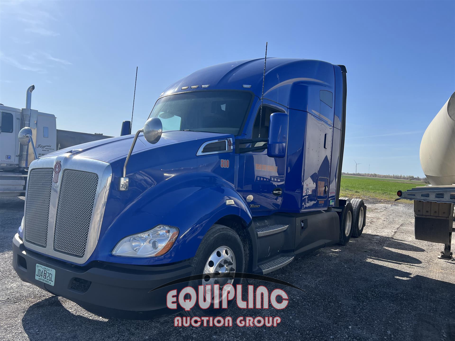 2017 KENWORTH T680 TANDEM AXLE SLEEPER (A43003)