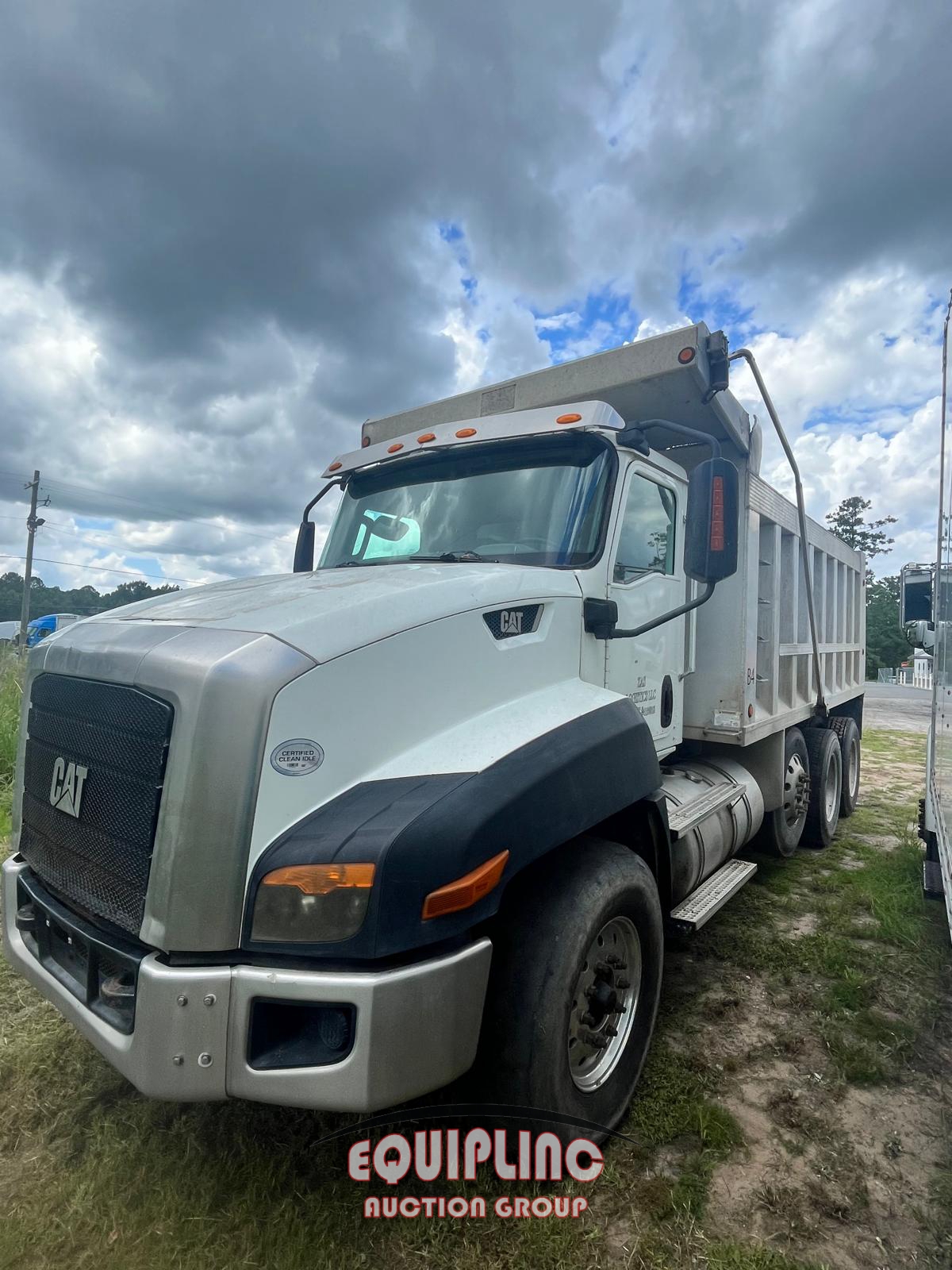 2016 CATERPILLAR CT660 TRI AXLE DUMP TRUCK (A51222)
