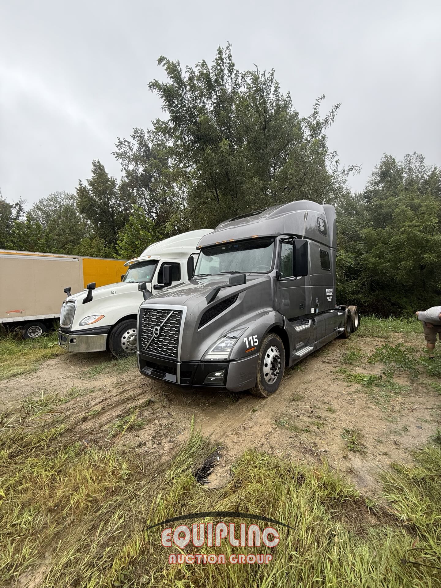 2020 VOLVO VNL64T860 TANDEM AXLE SLEEPER (A54607)
