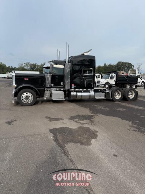 2024 PETERBILT 389 TANDEM AXLE SLEEPER (A53426)