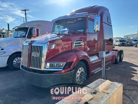2016 WESTERN STAR 5700XE TANDEM AXLE SLEEPER (A52577)