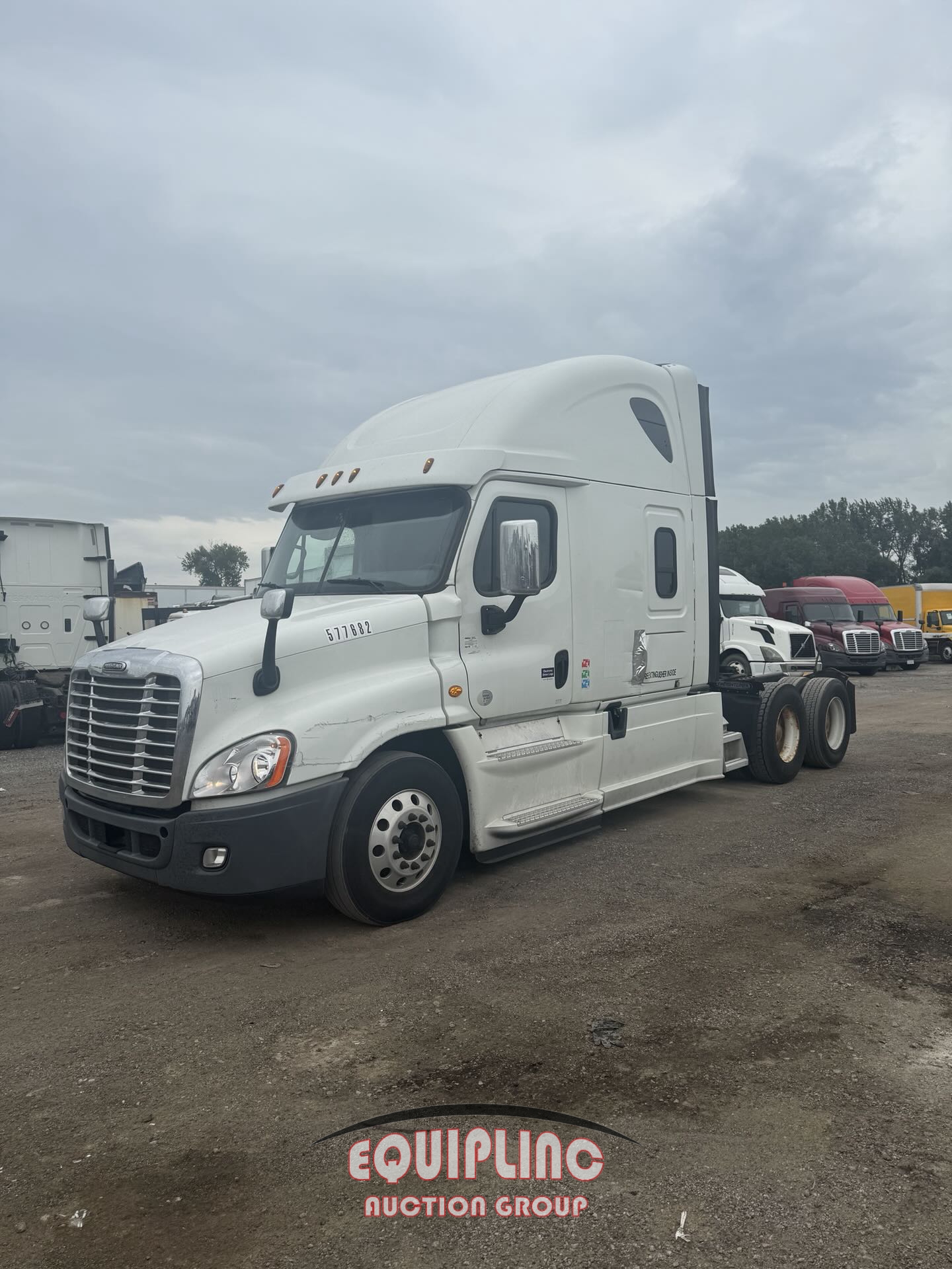 2017 FREIGHTLINER CASCADIA TANDEM AXLE SLEEPER (A54607)