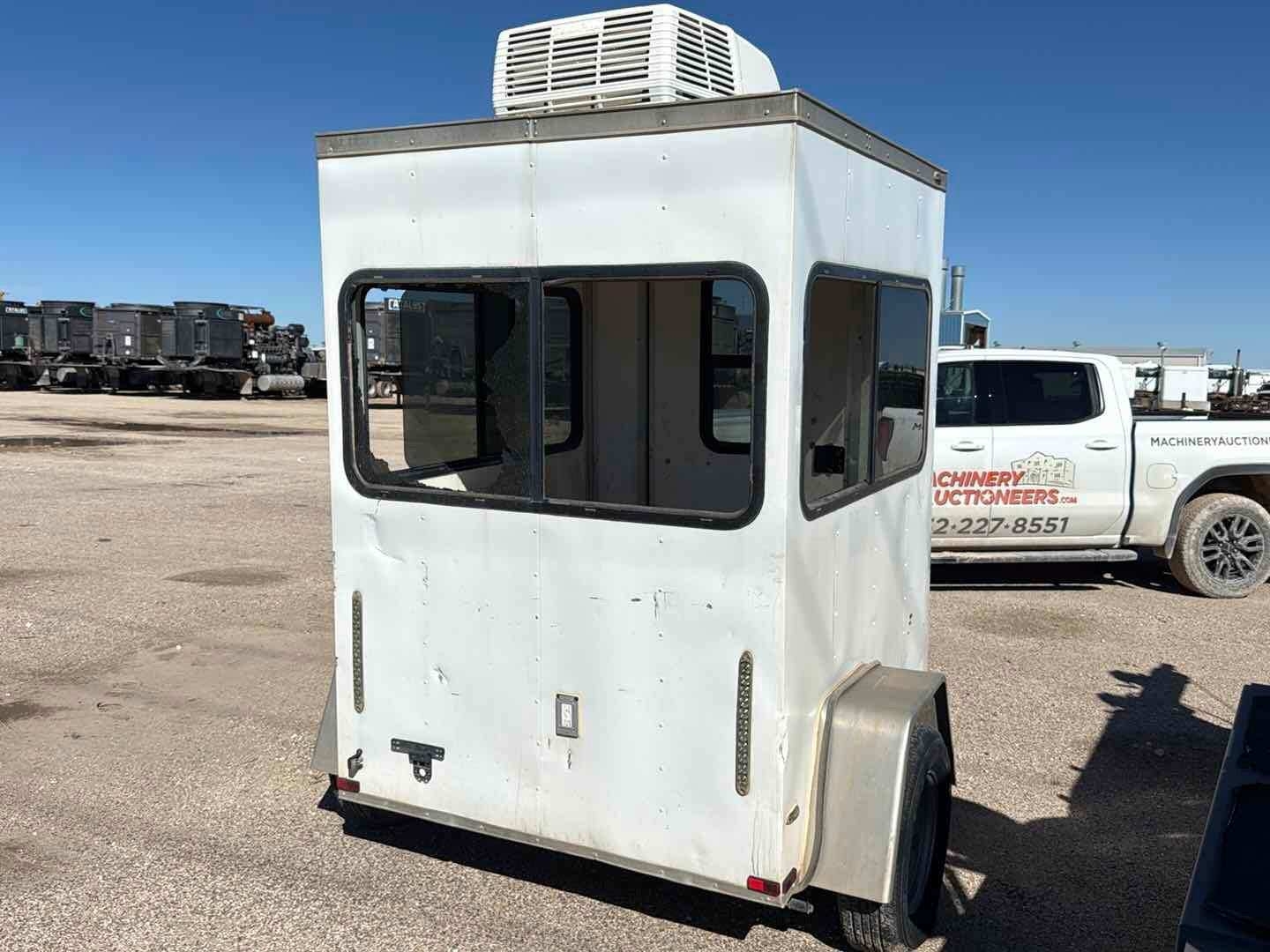 2018 LARK UNITED MANUFACTURING S/A GUARD SHACK (A58214)