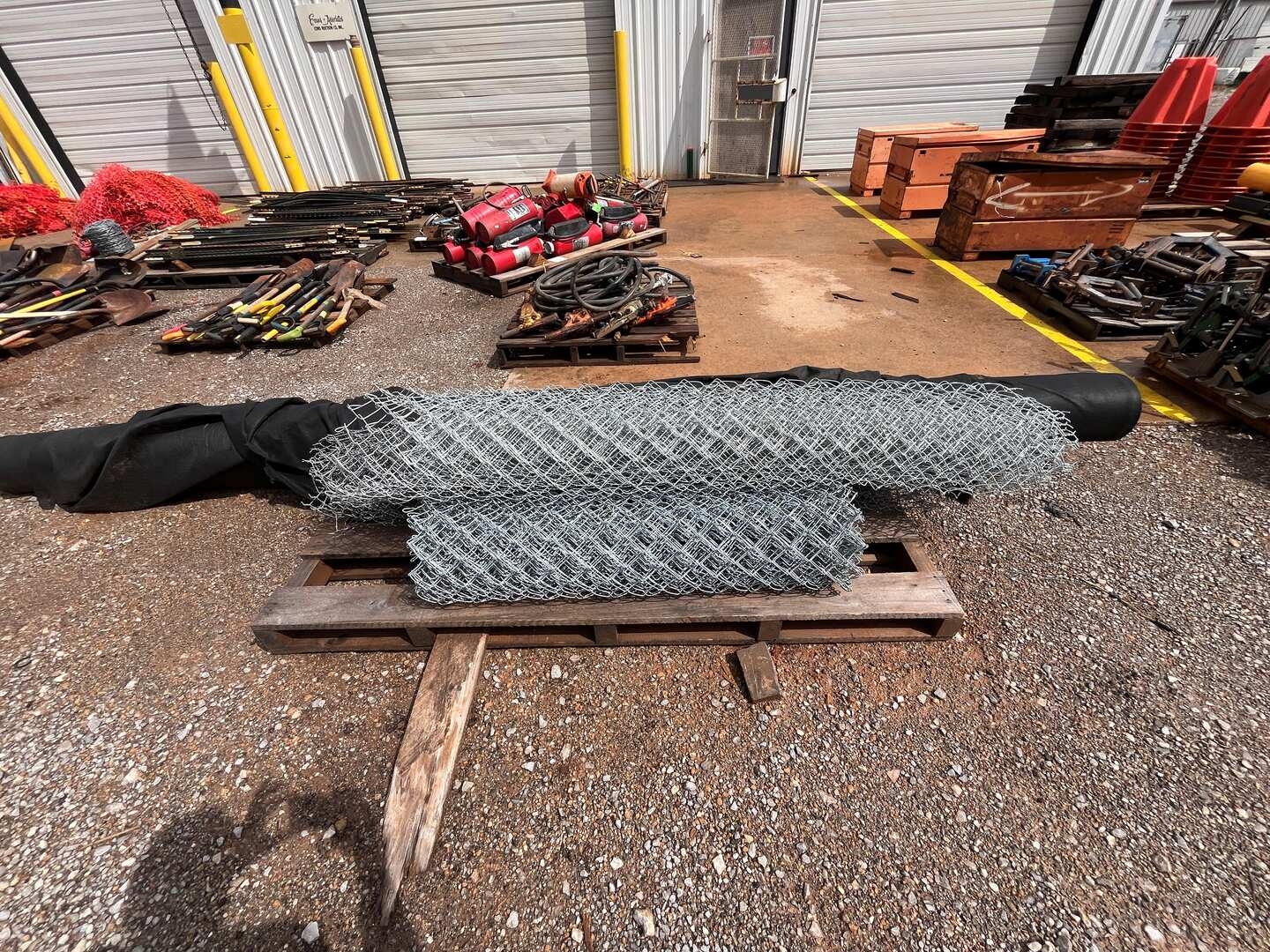 PALLET OF FENCING SUPPLIES (A45333)