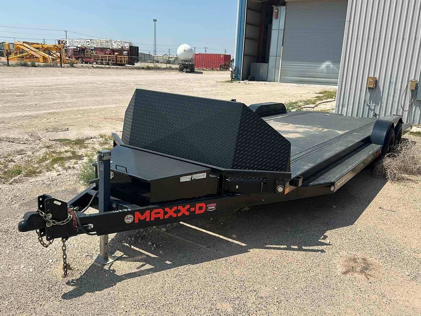 2022 MAXEY TRAILER MFG 18 TANDEM AXLE CAR HAULER TRAILER (A52472)