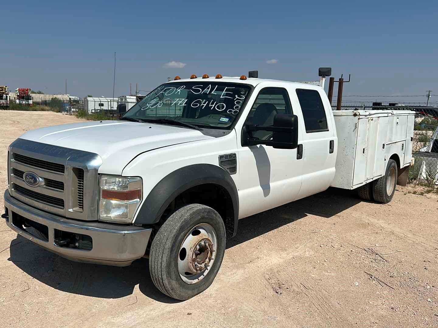2008 FORD F-450 (A50854)