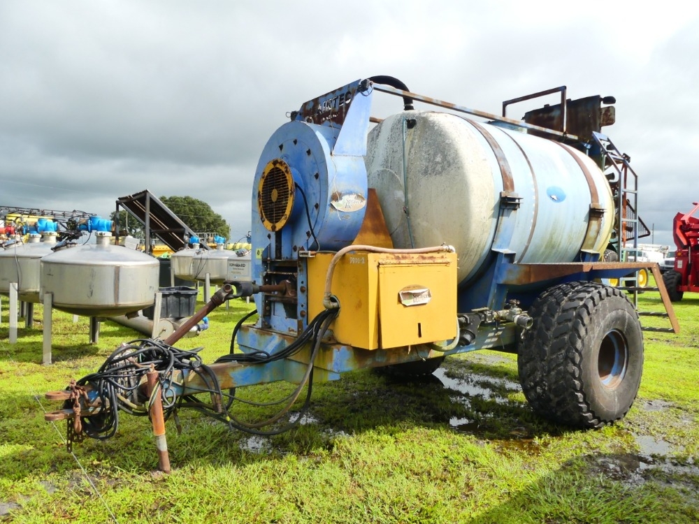 Kennco Airtech 1000 Gallon Orchard Sprayer (A53314)