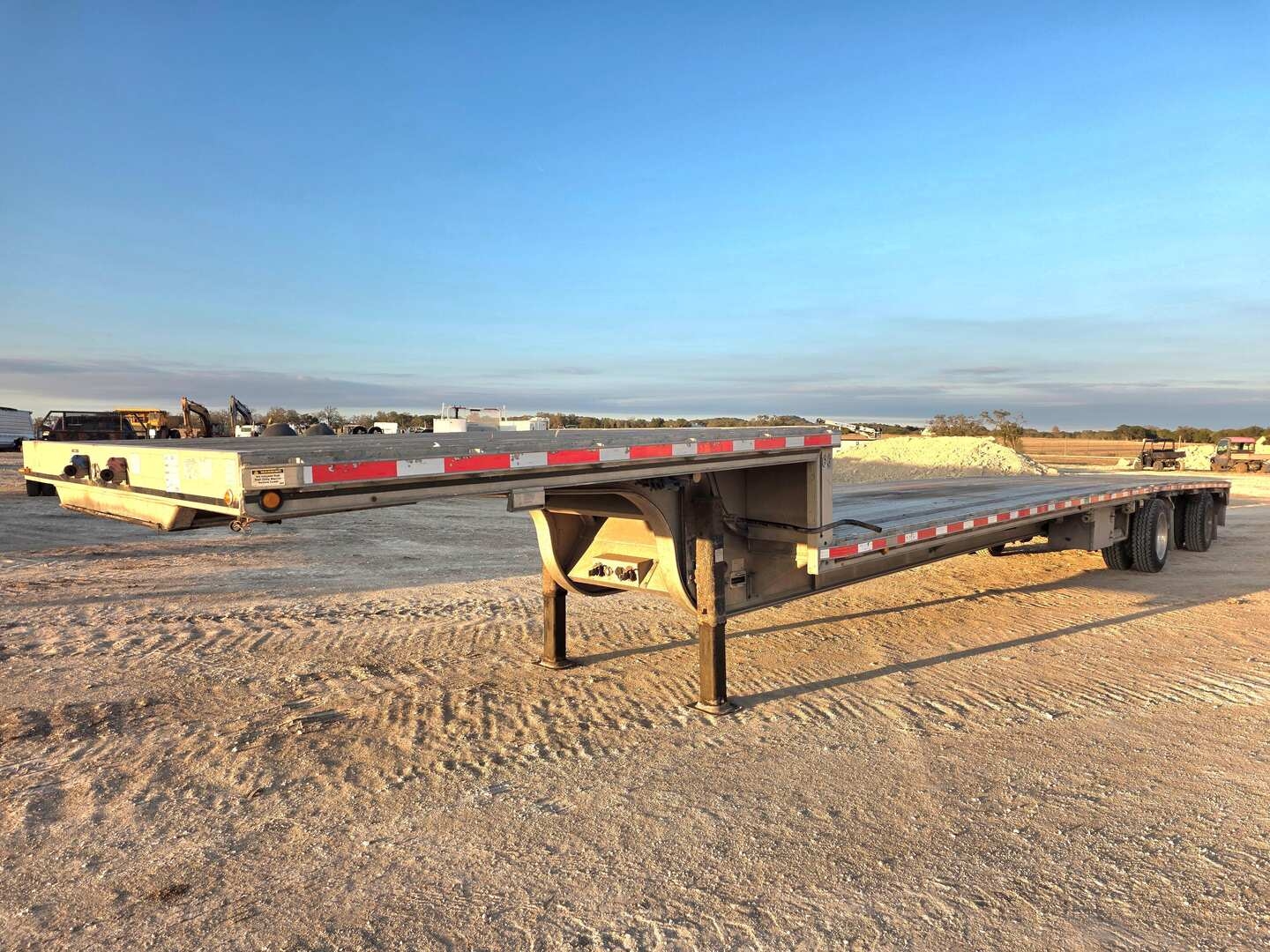 2015 EAST MANUFACTURING ALUMINUM SPEAD AXLE STEPDECK TRAILER (A58214)