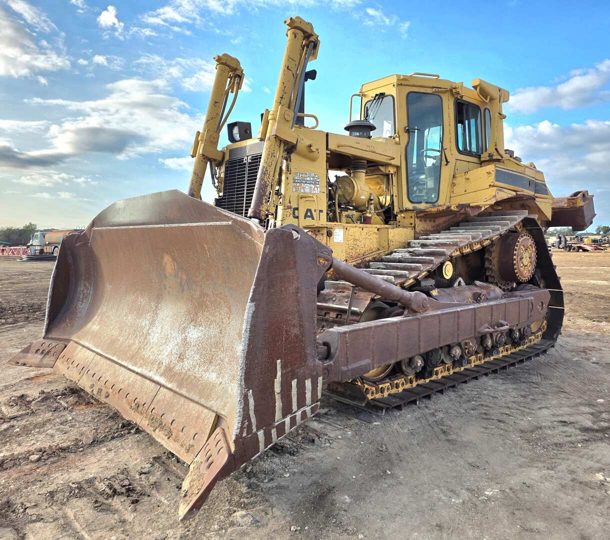 CAT D8 (A58216)