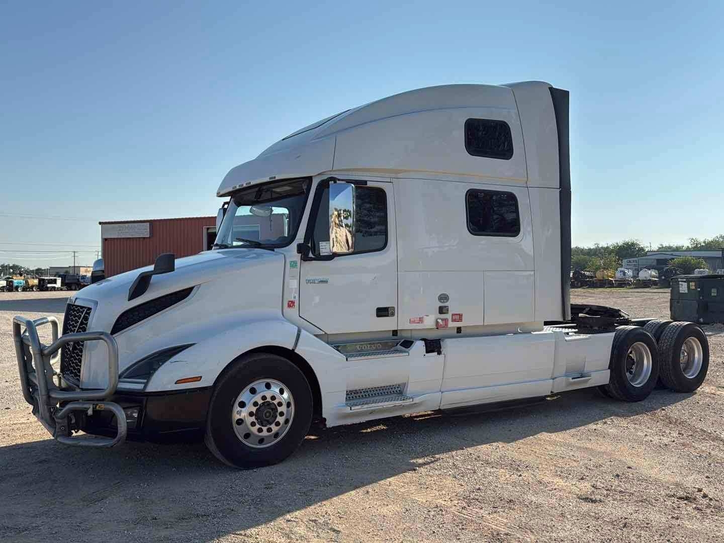 2019 VOLVO TRUCK VNL (A53843)