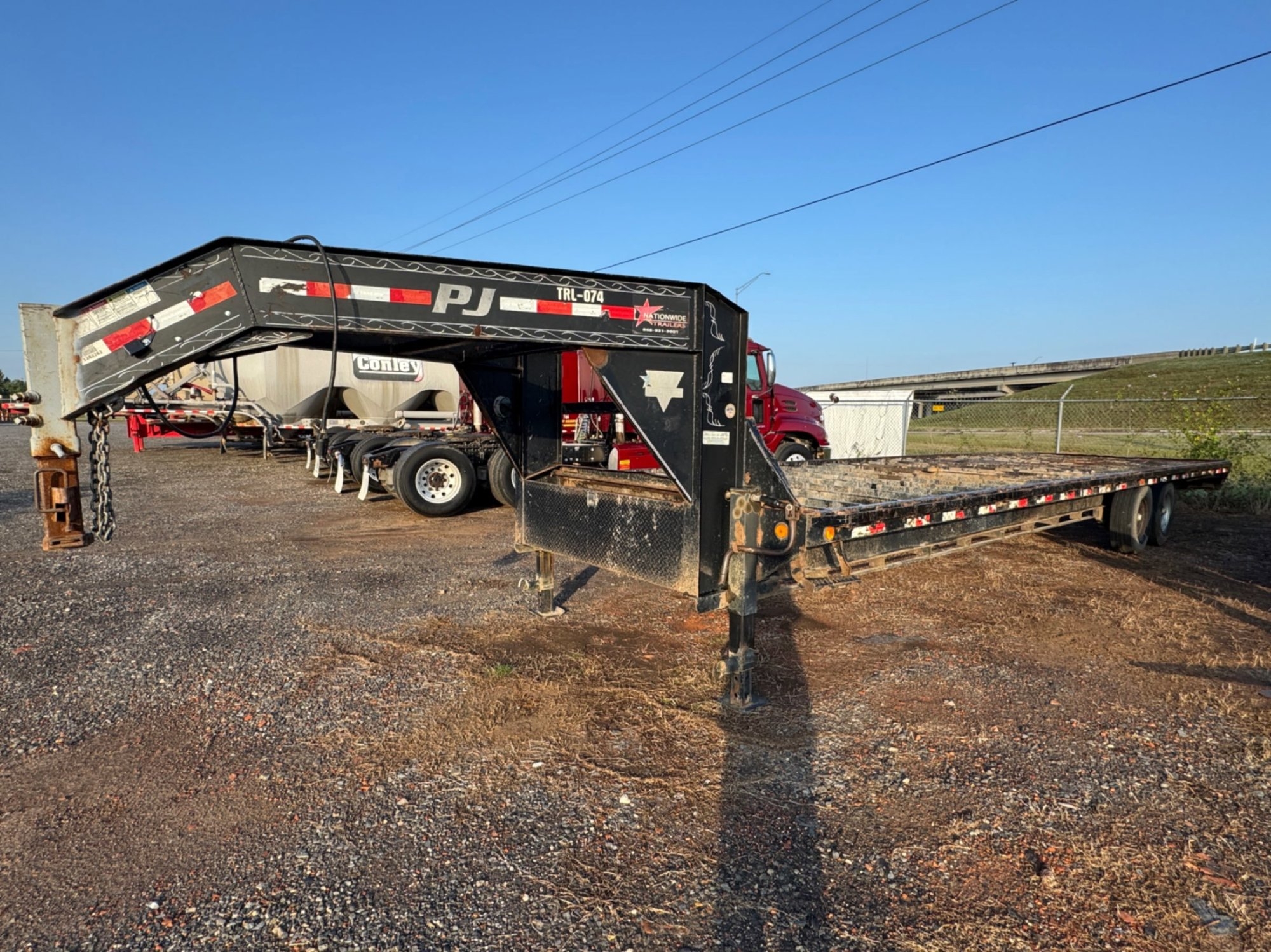 2018 PJ TRAILER 32FT GOOSENECK TRAILER (A55745)