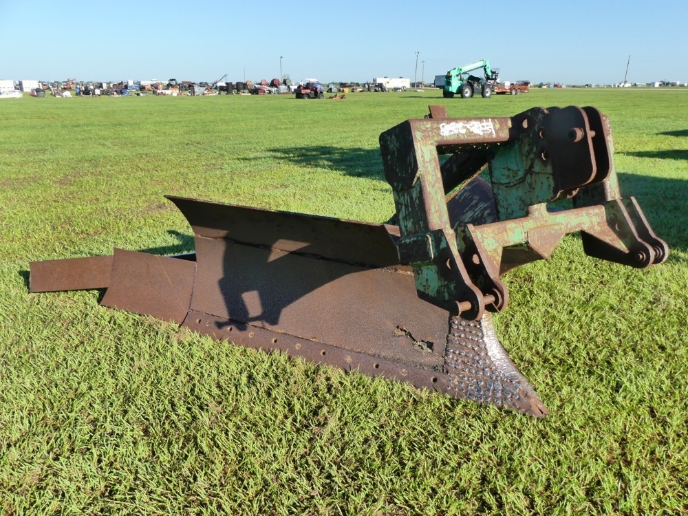 3 PT 10' V-Plow (A50120)