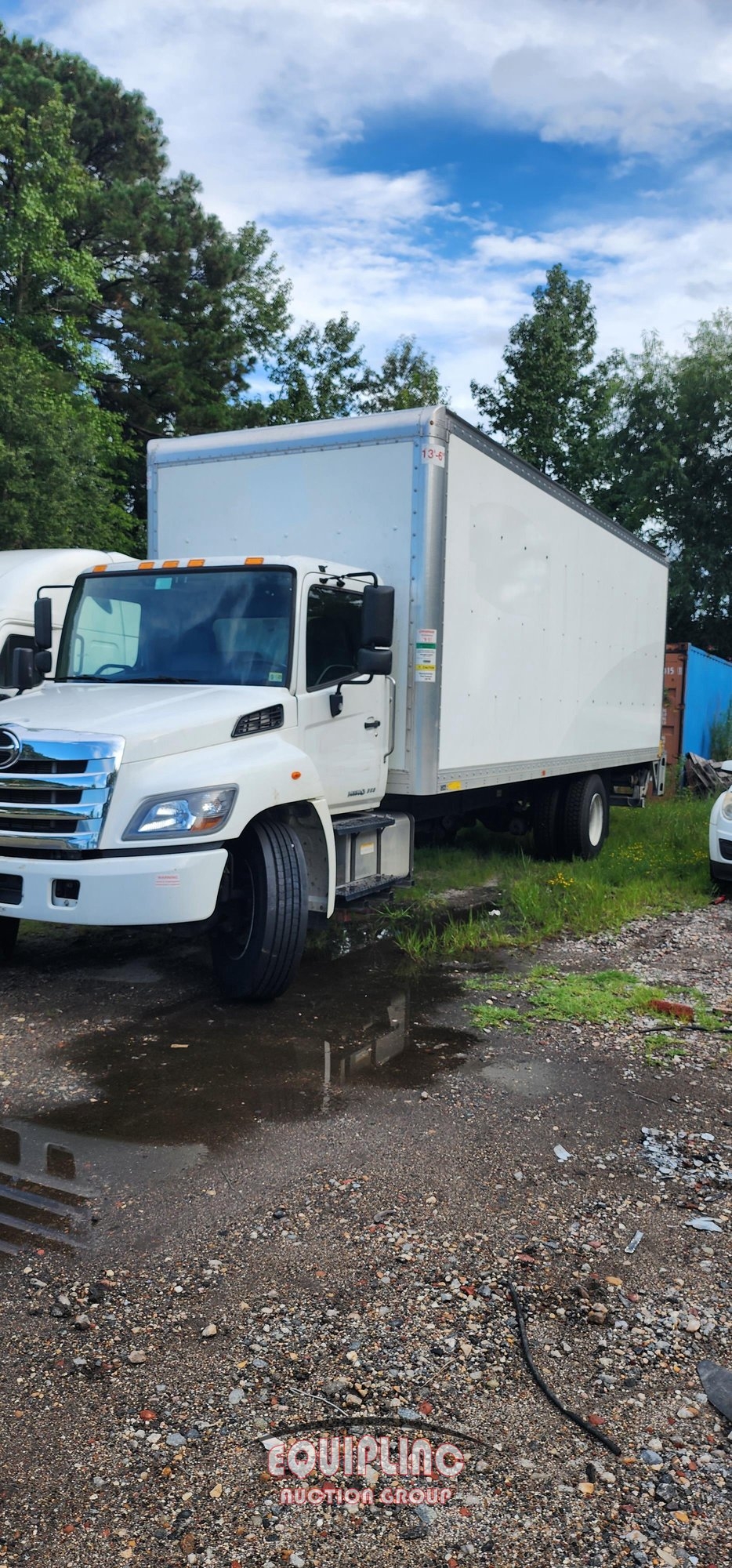 2020 HINO 268 26FT NON CDL BOX TRUCK (A54313)