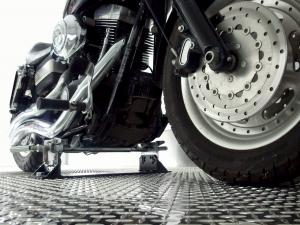 biker_bar_bottom-300x225.jpg