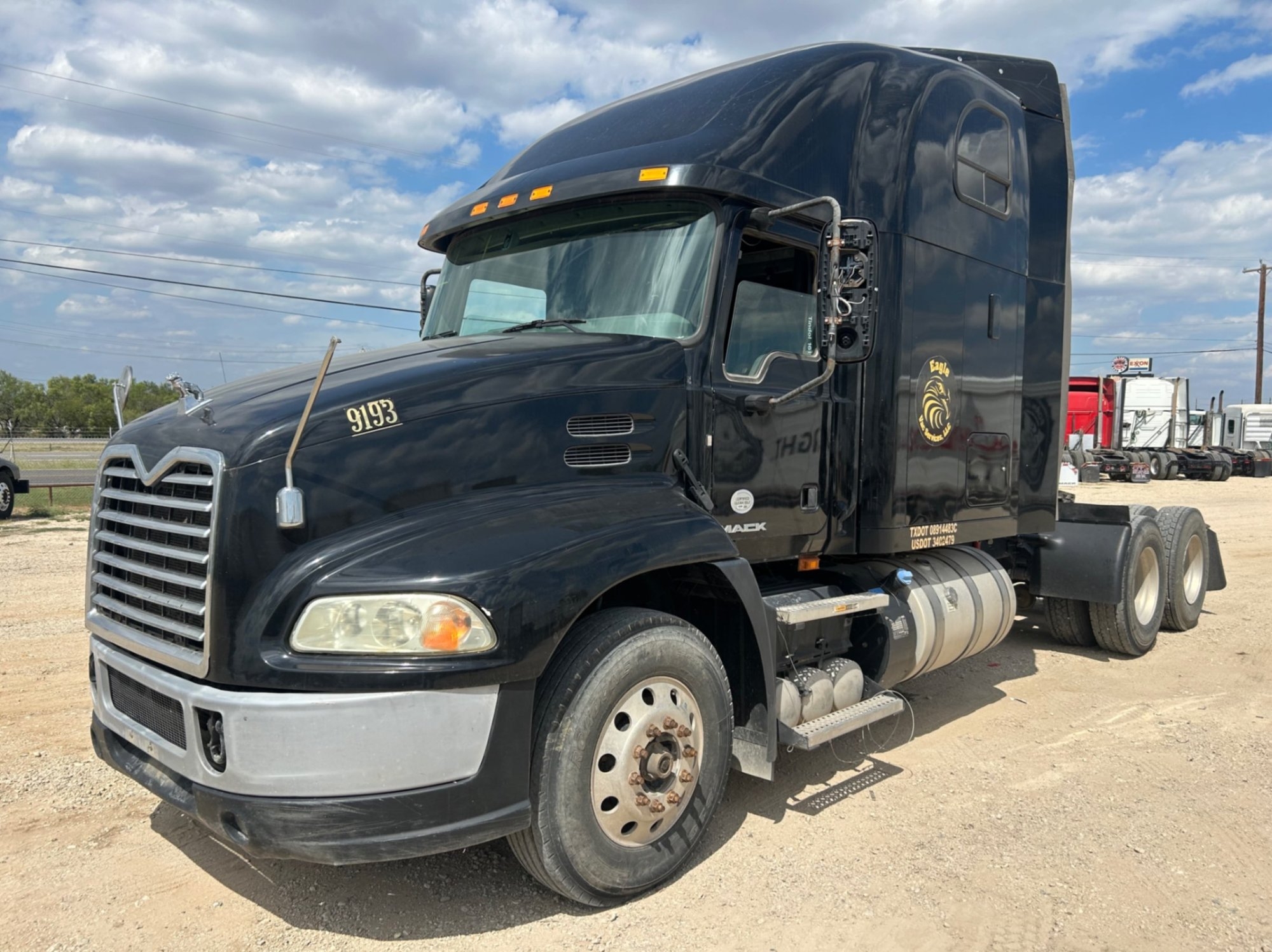 2015 MACK PINNACLE (A53843)