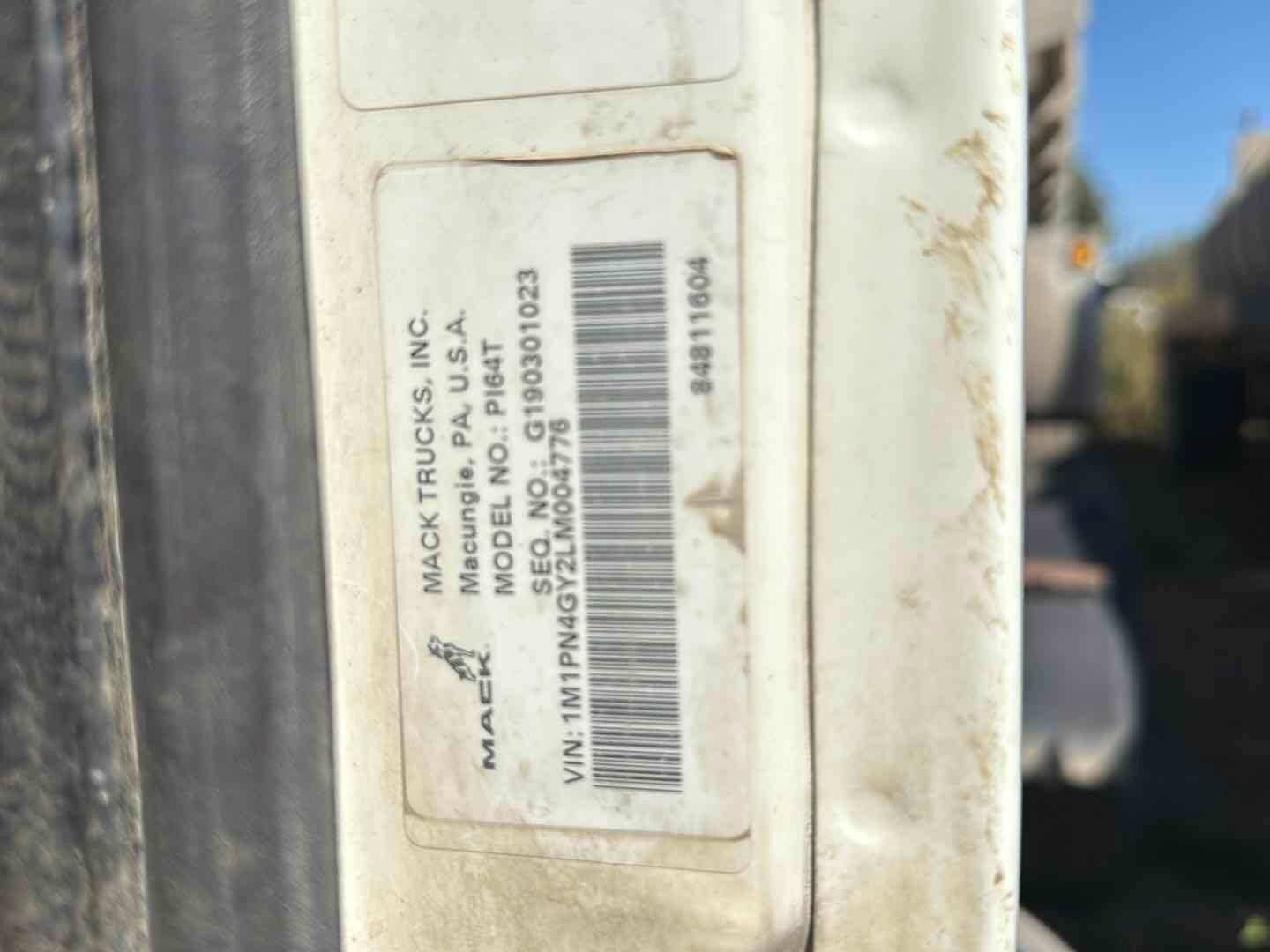 2020 MACK P164T (A58214)