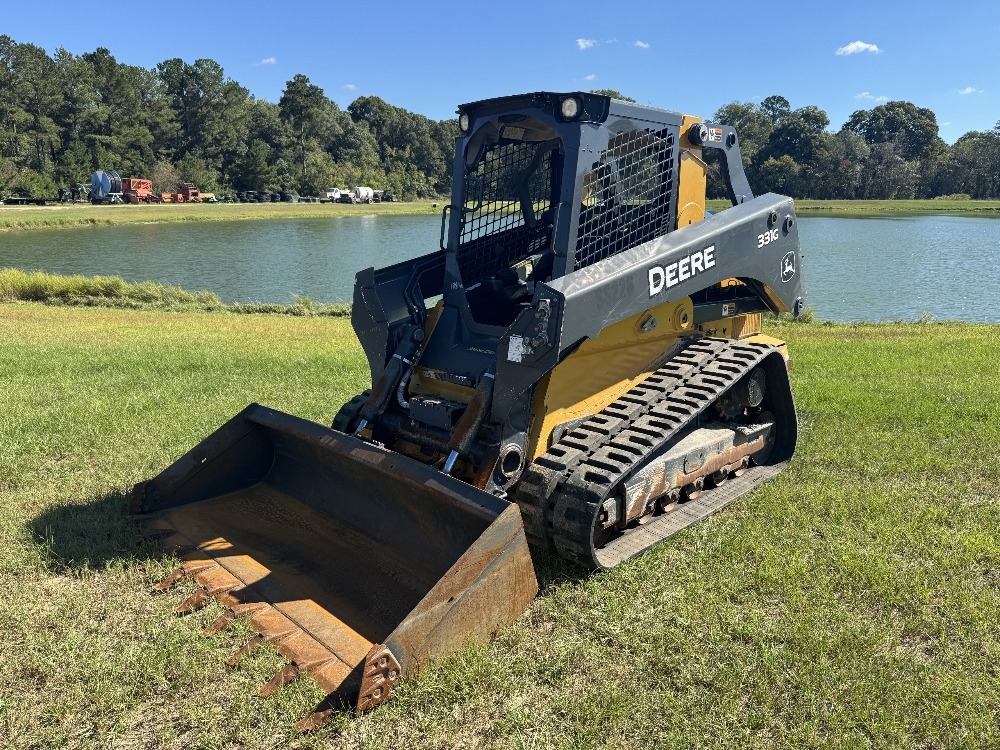Deere 331G (A53317)