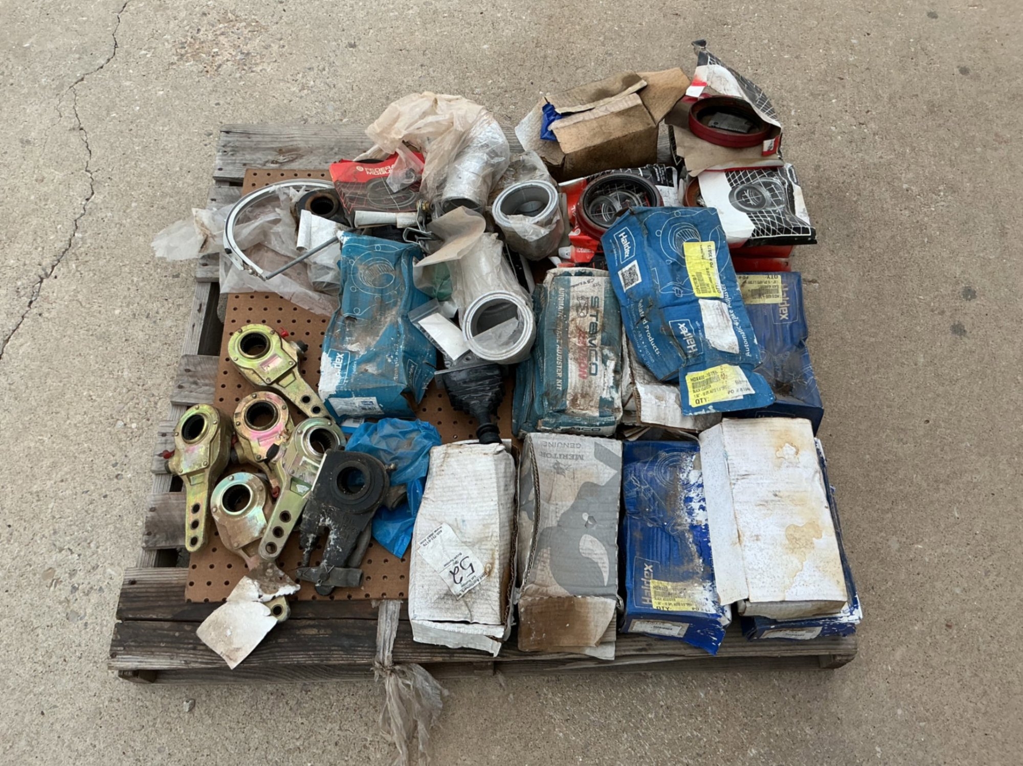 PALLET OF BRAKE AND AXLE PARTS (A50854)