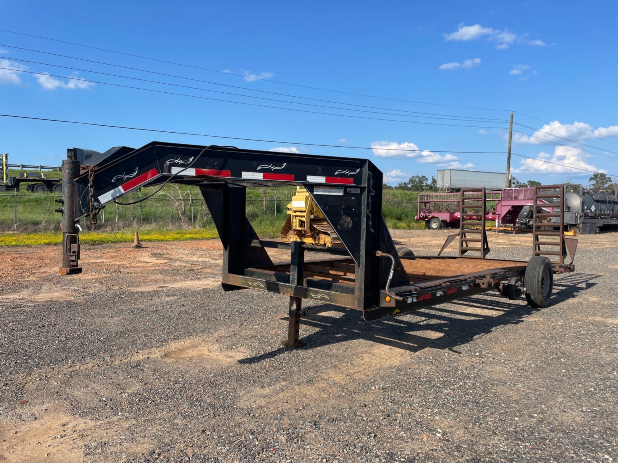 2010 LONE STAR TRAILER MFG. GOOSENECK TRAILER (A53843)