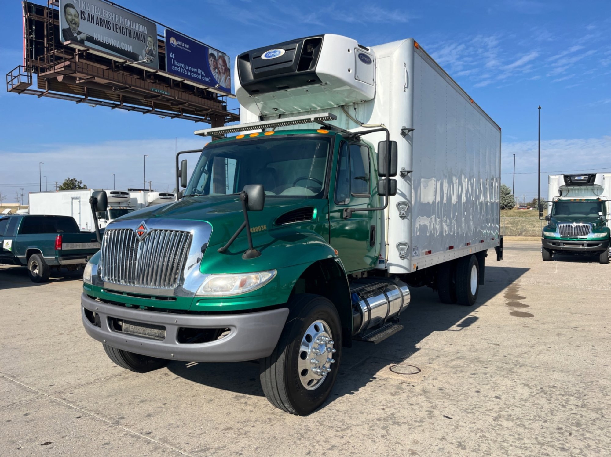 2019 INTERNATIONAL DURASTAR 4300 REEFER BOX TRUCK (A58214)