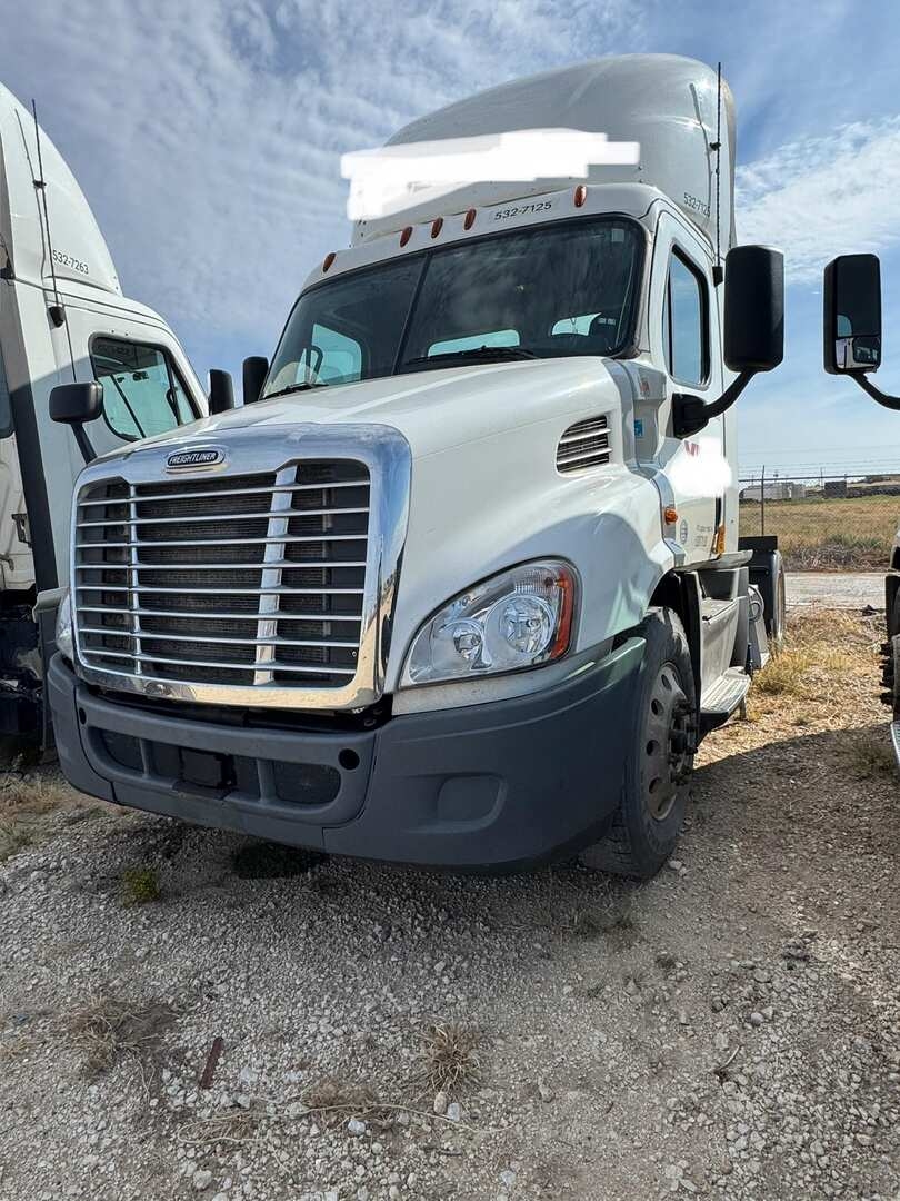 2018 FREIGHTLINER  CASCADIA (INOPERABLE) (A55745)