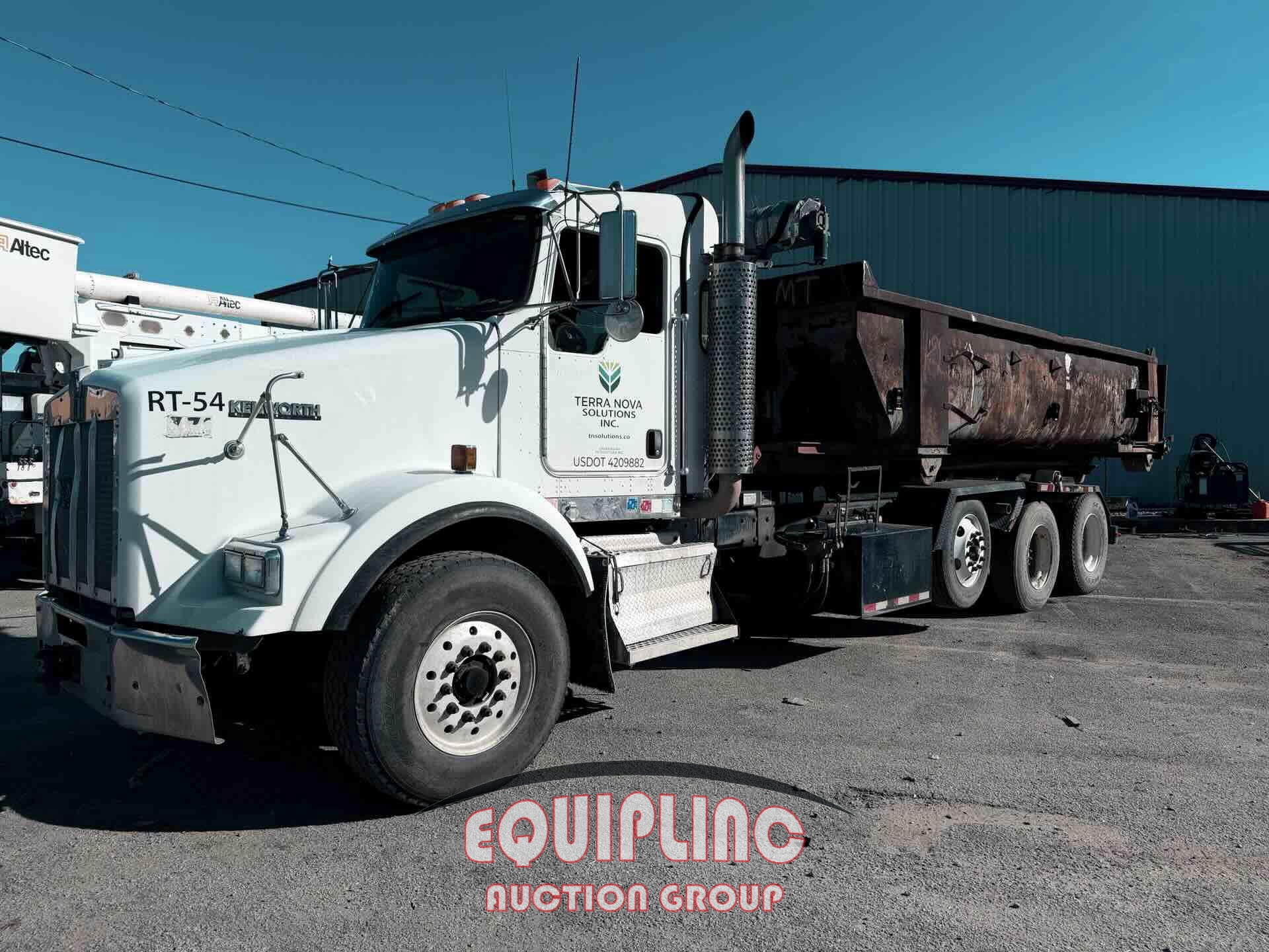 2007 KENWORTH T800 TRI/A ROLLOFF TRUCK (A59914)