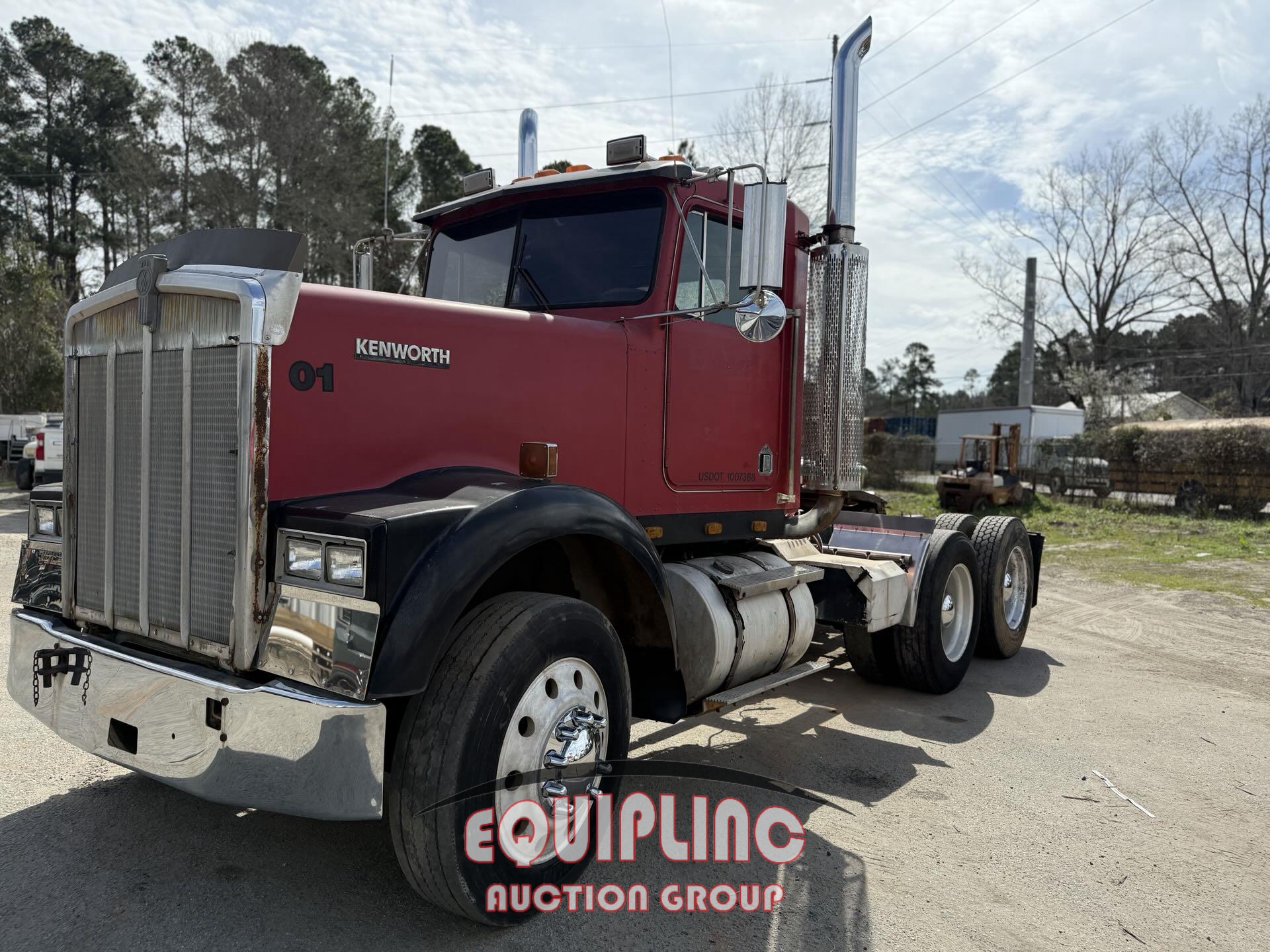 1983 KENWORTH W900B TANDEM AXLE DAY CAB (A45679)