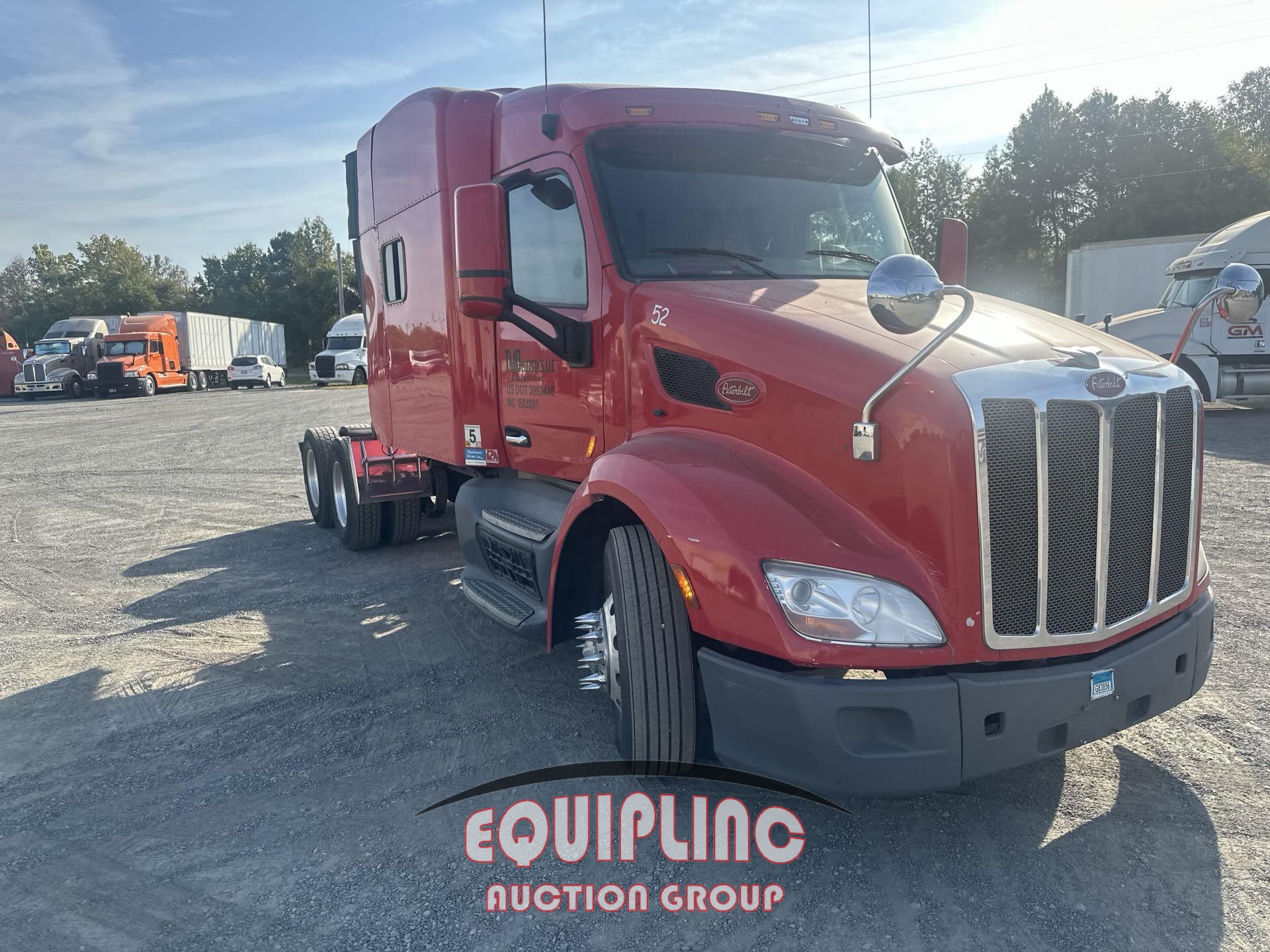 2016 PETERBILT 579 TANDEM AXLE MID ROOF SLEEPER TRUCK (A54607)