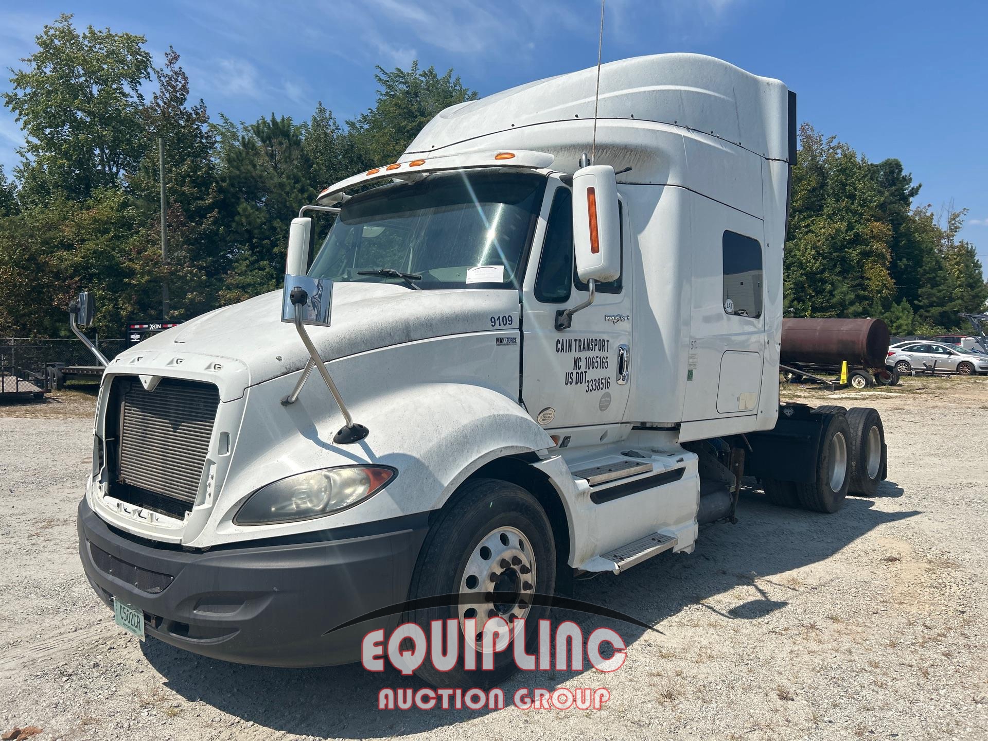 2011 INTERNATIONAL PROSTAR TANDEM  AXLE MID ROOF SLEEPER (A54313)